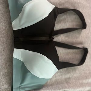 Victoria’s Secret knock out front clothes, sports bra